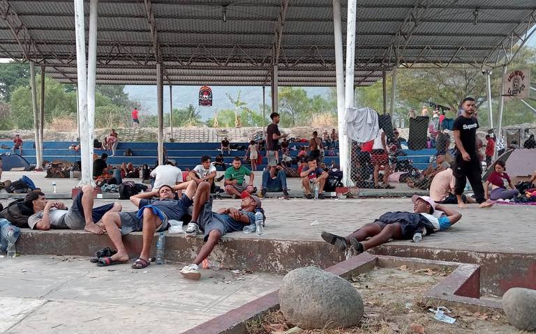 Caravana de migrantes llega a Huixtla despu s de salir de