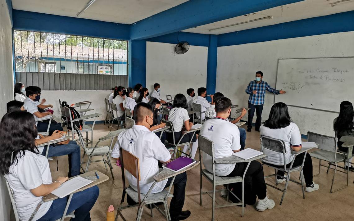 Sin Luz Así Es El Regreso A Clases En La Prepa 2 De Tapachula Diario Del Sur Noticias 2493