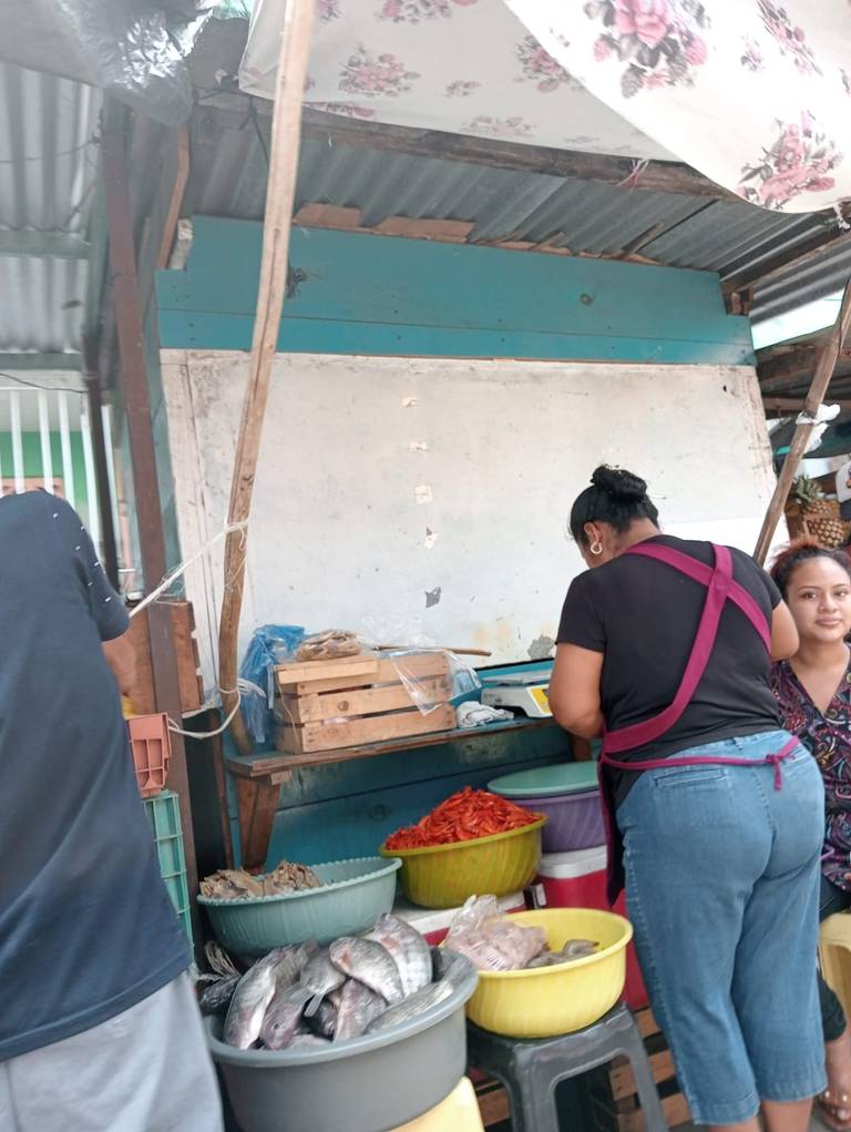 Vendedoras de mariscos y pescados esperan aumentar ventas en Semana Santa -  Diario del Sur | Noticias Locales, Policiacas, sobre México, Chiapas y el  Mundo