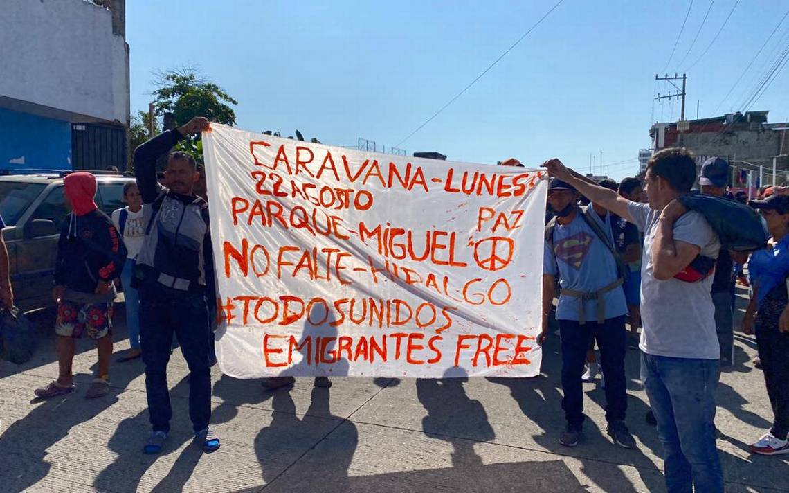 Caravana migrante sale de Tapachula ante la falta de atenci n del