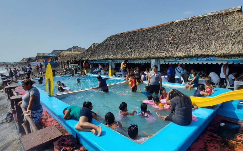 Incrementaron un 70% las ventas de palaperos en playas de Tapachula -  Diario del Sur | Noticias Locales, Policiacas, sobre México, Chiapas y el  Mundo